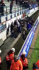 Trois policiers belges en civil repoussent une vingtaine de hooligans néerlandais