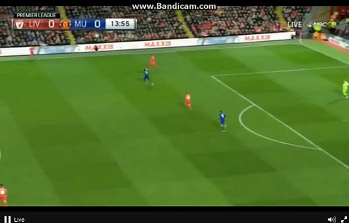 Philippe Coutinho trips Ander Herrera - Liverpool 0-0 Manchester United - 17.10.2016