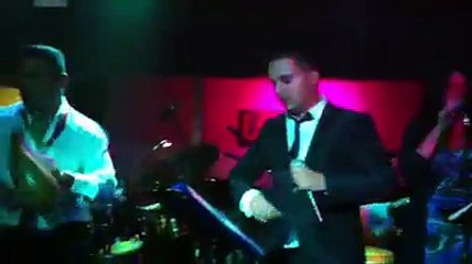 Hanoi El Loco Y Su Banda - Fabricando Fantasia & Valio A Pena En Vivo Desde La Bomba