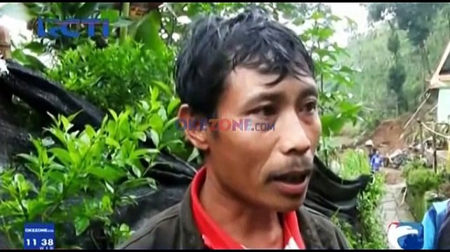 Pasca-Longsor, 24 Warga Mengungsi dan Memutus Penghubung Jalan