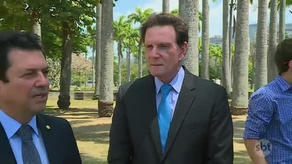 Livro publicado por Crivella domina campanha de candidatos à Prefeitura do Rio