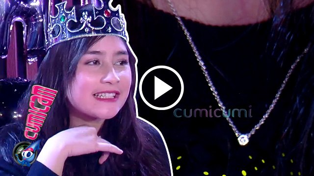 Dari Inggris, Rassya Kirim Kalung Cinta untuk Prilly - Cumicam 18 Oktober 2016