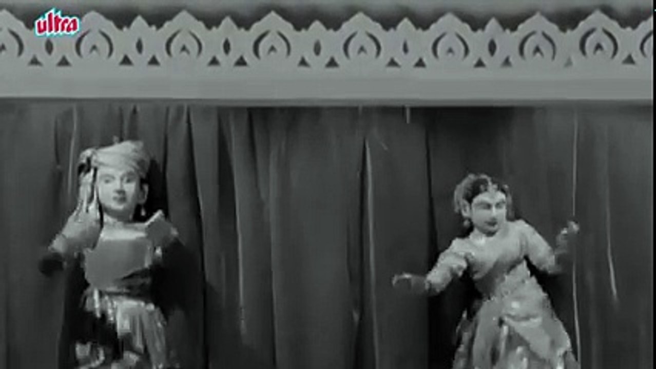 Jahan Main Jaati Hoon - Raj Kapoor, Nargis, Lata, Manna Dey, Chori Chori Song