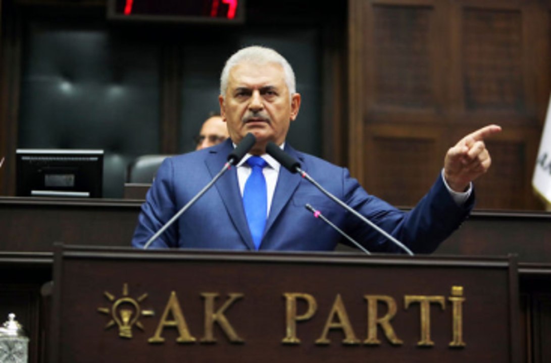 Başbakan Yıldırım: Başkanlık ve Yeni Anayasa Teklifi En Kısa Sürede Meclis'te