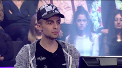 Milyoner'de Selçuk Yöntem Yarışmacıya Tüyo Verdi