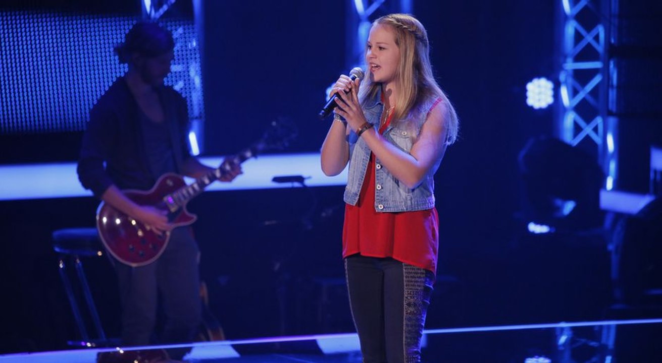 Emily: I Knew You Were Trouble - The Voice Kids | Blind Auditions | SAT.1