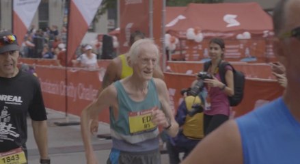 À 85 ans, il pulvérise un record du monde de marathon