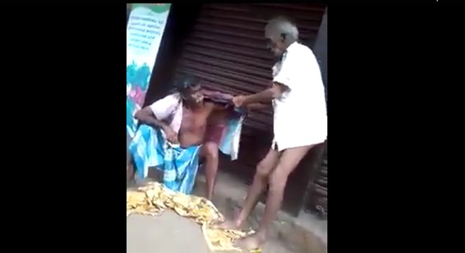 Crazy Old Man Fight - Funny People Fighting In Indian