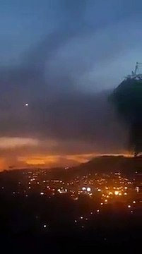 UFO Caught on Cam Hovering over Riverside California