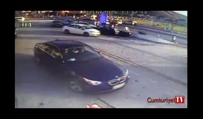 İniş alanını ıskalayan paraşütçü yere çakıldı