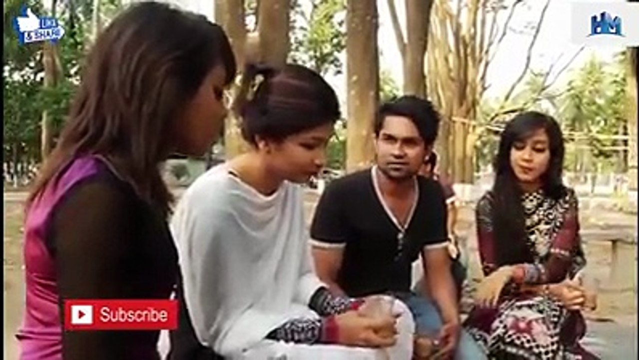 প্রেমিকার সাথে সেক্স করতেছেন | সাবধান | দেখুন সেক্স ভিডিও কি ভাবে ইন্টারনেটে ছড়িয়ে দিচ্ছে