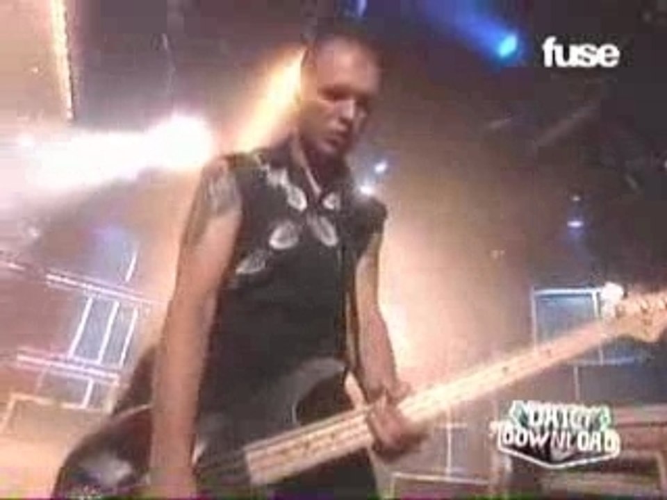 30 Seconds To Mars - A Beautiful Lie - LIVE- 8-29-2005 On FU