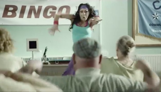 Quand une prof de zumba se trompe de salle de cours et fait danser des personnes âgées...