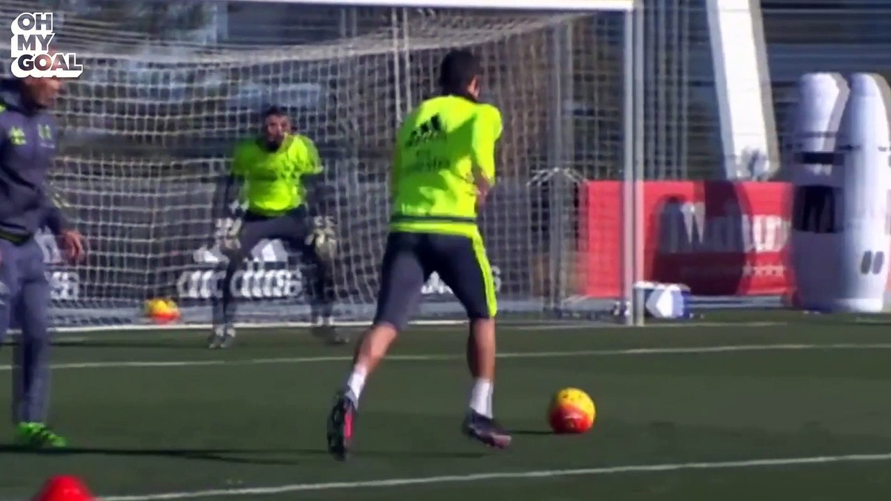 Cristiano Ronaldo Trains With Zinedine Zidane