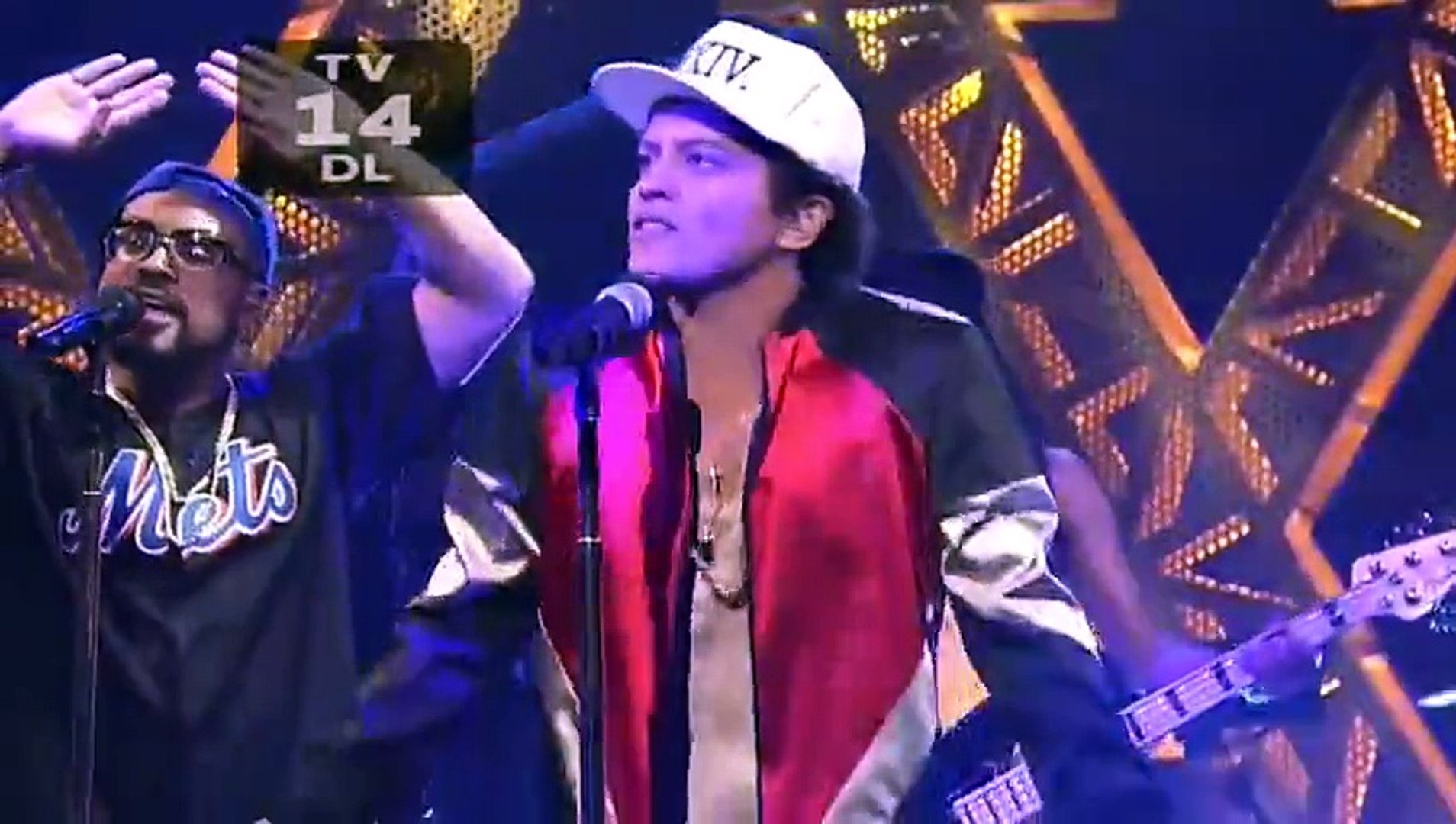 Bruno Mars performing