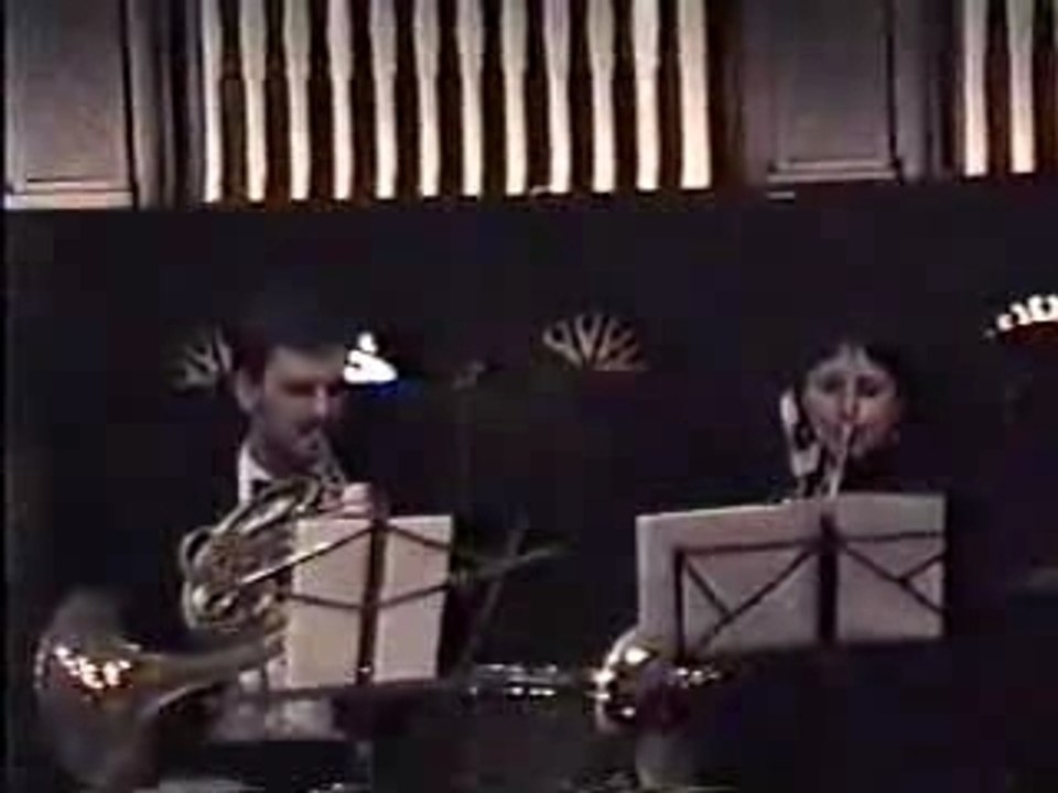 French_horn_Roger-Luc_Chayer_and_popeye_the_sailor's_theme