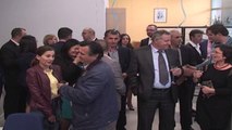 Report TV - Alpha Bank inauguron ambjentet e reja të degës në qytetin e  Beratit