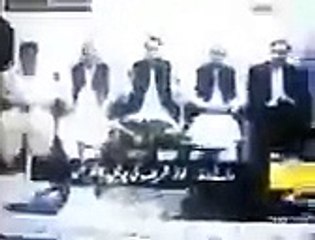 Imran Khan Shows The Real Face of Prime Minister Nawaz Sharif In A Video Clip on Tweeter