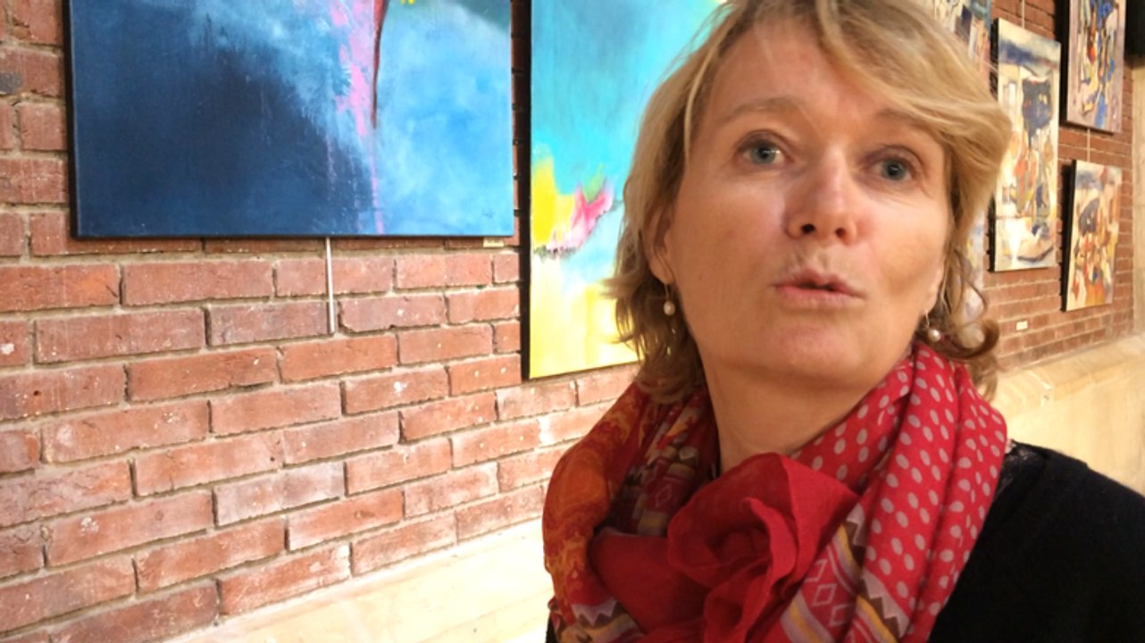 L'artiste-peintre Véronique Guillet à l'artothèque