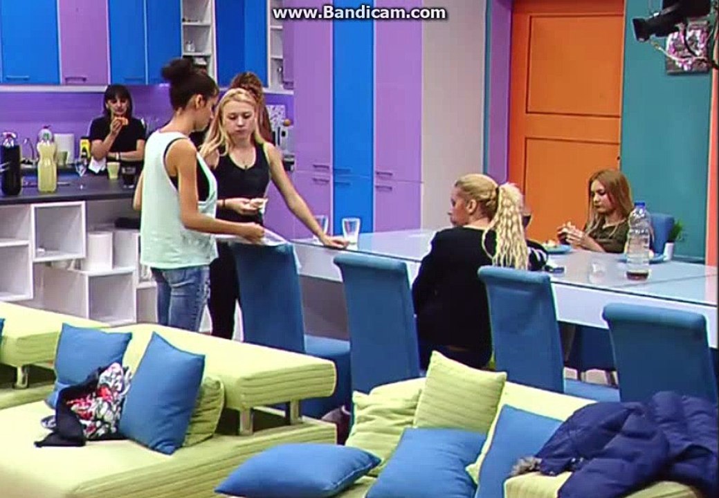 cadou pentru Bebe de la fete  18.10.2016 mpfm 6
