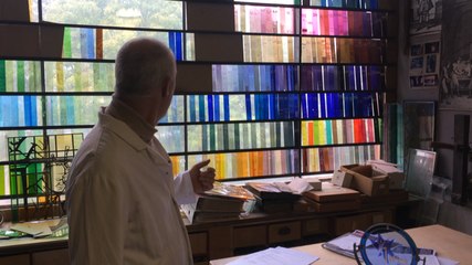 Dans les coulisses de la fabrication des vitraux de l'église