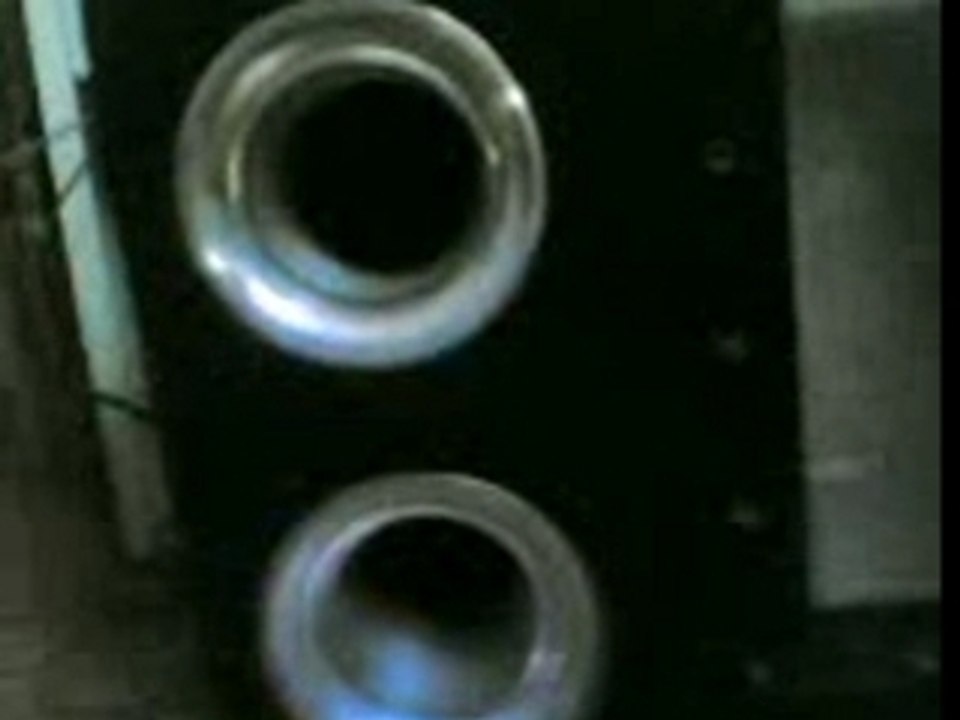 mon subwoofer 2*450w