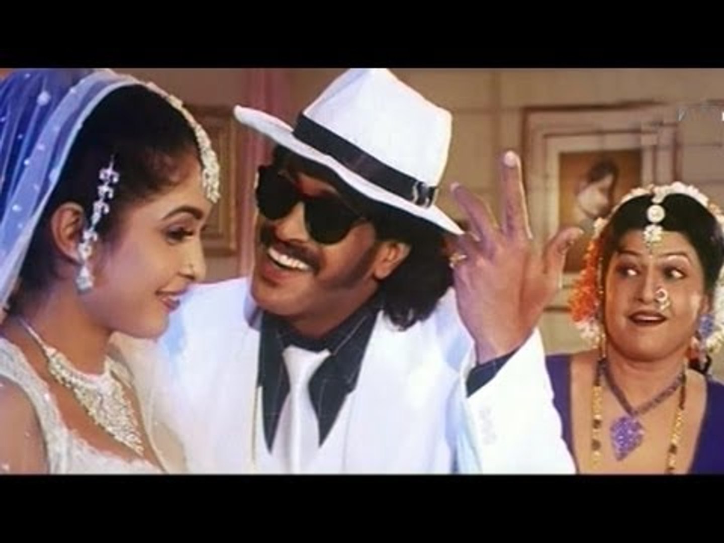 Ramya Krishnan Instagram – With beautiful people fond memories…..my  sweethearts ☺☺ about last night…wedding reception. | Gethu Cinema, image size:1440x1080