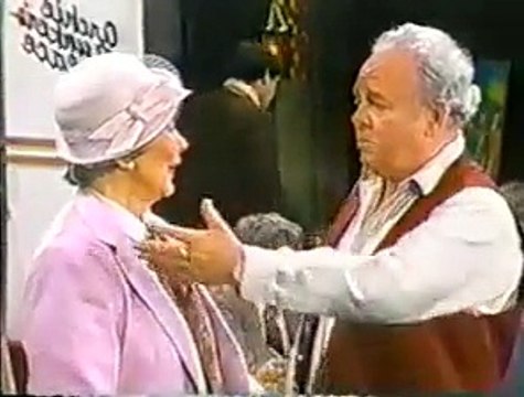 Archie Bunkers Place S2 E18 - La Cage Aux Bunker