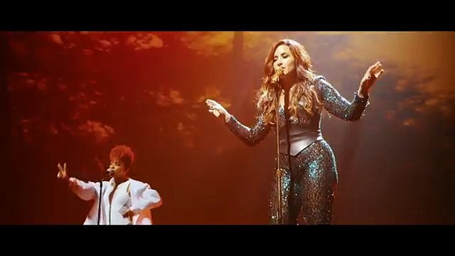 Demi Lovato - Cool For The Summer (Live On Honda Civic Tour- Future Now)