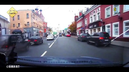 Les russes et la conduite c'est pas une réussite... Fails !!