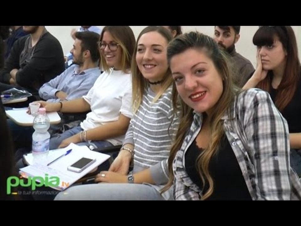 Napoli - "Un Posto al Sole", gli studenti della Federico II studiano la fiction (18.10.16)