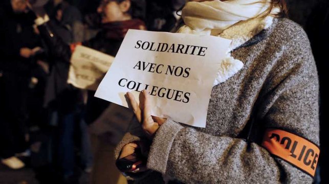 A Evry, les policiers bravent à nouveau l'interdiction de manifester