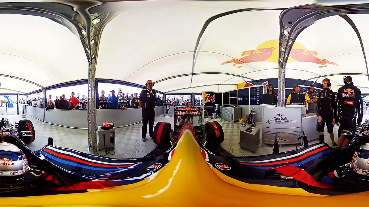 Red Bull F1 360° Experience-ClAuhgFQpLo