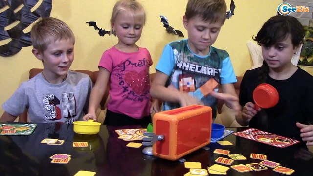 CHALLENGE Crazy Toaster! Ярослава с Друзьями - ЧЕЛЛЕНДЖ Ловим Тосты! Игры для Детей Games for kids