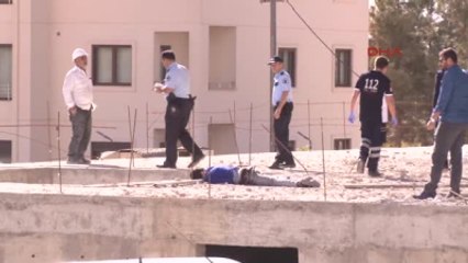 Gaziantep 6'ncı Kattan Düşen Genç Öldü