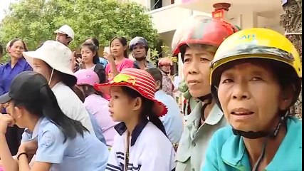 MC Phan Anh: "Mong lần sau đến đây, bà con có thể tặng quà ngược lại cho mình''
