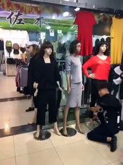 chaine shop kepper kasi harkat krta hy must wach