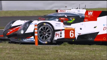 Top Three - Close Up in Slo-Motion during the Race