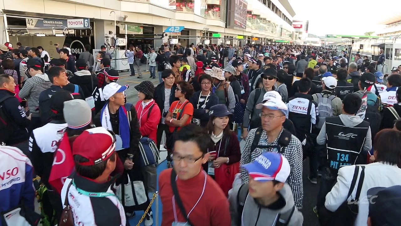 Flashback to Autograph Session