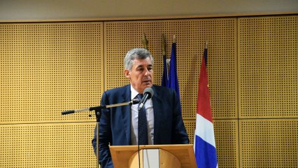 Extrait n°2 conférence d'Henri Guaino St Malo - "faire son devoir"