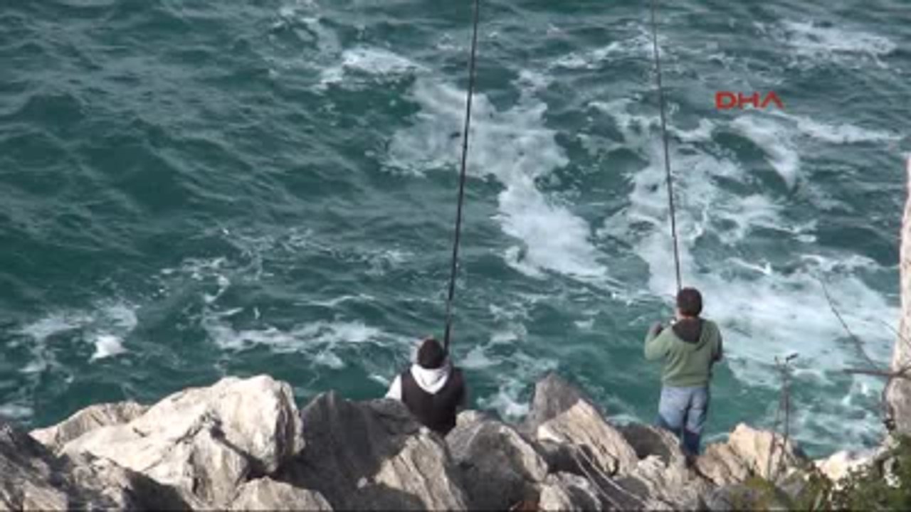 Zonguldak - Kayılaklarda Tehlikeli Balık Avı