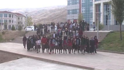 Eğitime Kazandırılan Öğrencilerin Üniversite Gezisi