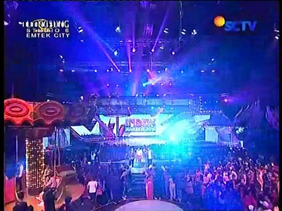ANDHIKA HostPalingInbox InboxAwards2016 191016