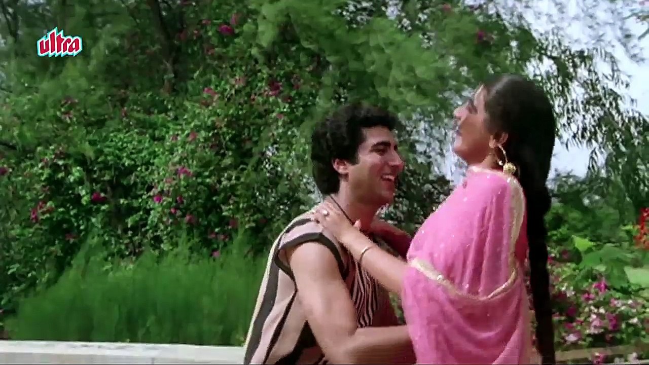 Mere Pyar Ki Umar Ho Itni Sanam.......Waaris (1988)