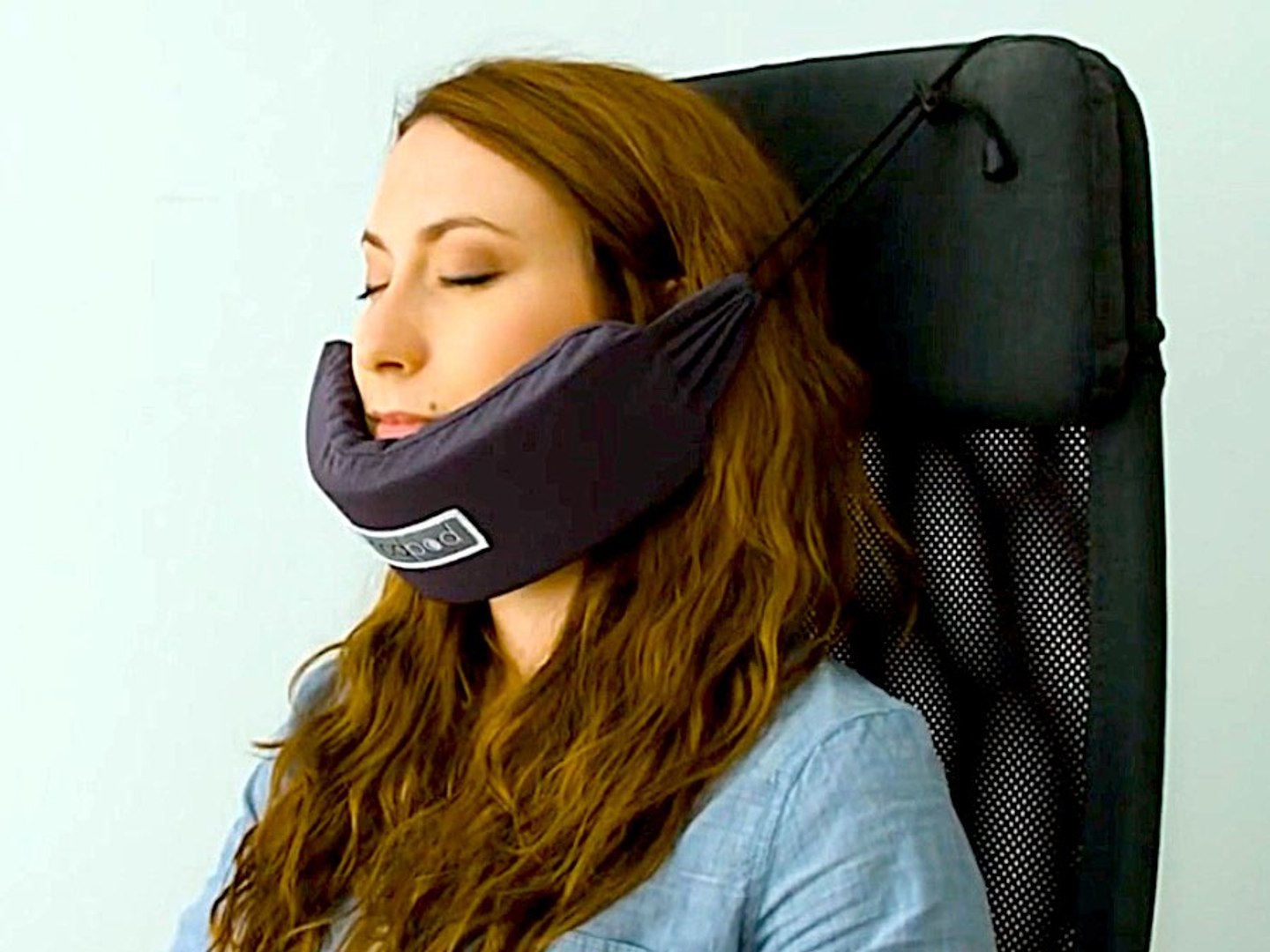 ⁣Travel Hacks: 3 Creative Ways to Pass Time on Flights