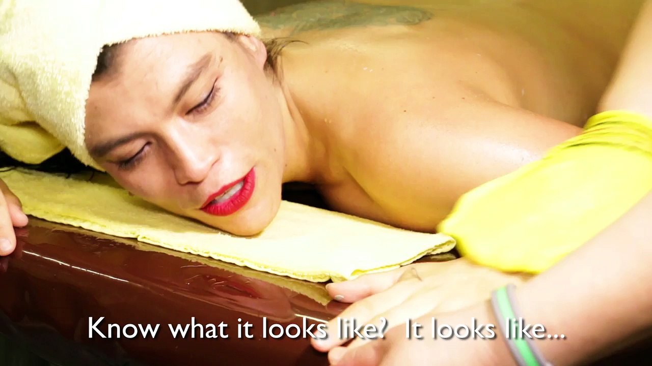 People Get Korean Body Scrubs For The First Time