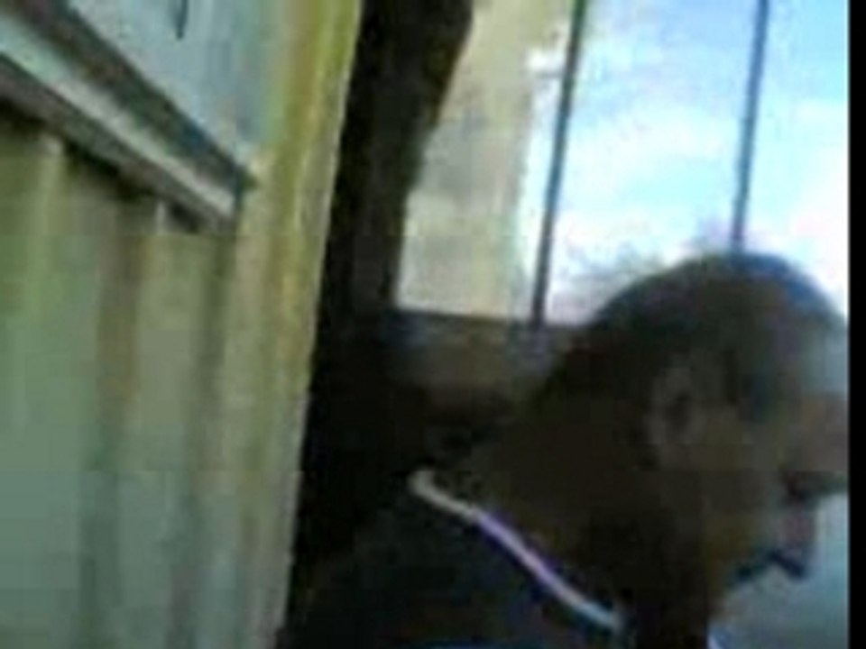 ce mec tro con!!ecouter!mdr assurer!