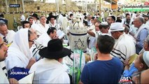 Des milliers de fidèles juifs prient au mur des Lamentations pour Souccoth