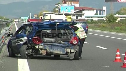 Report TV - Djali i kryebashkiakut të Laçit aksidenton 3 makina e policinë