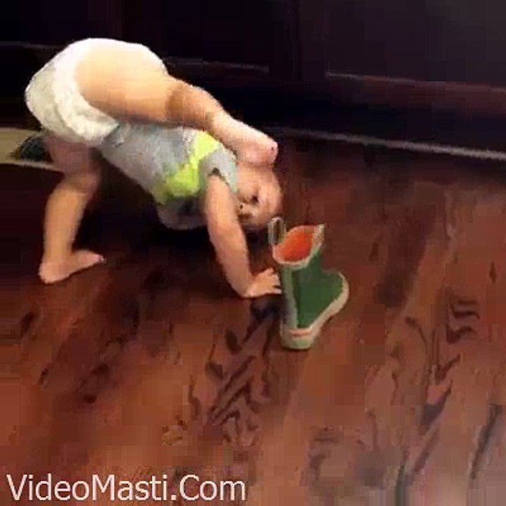 Little Boy Big Shoes Ko Try Kar Raha Hai Funny